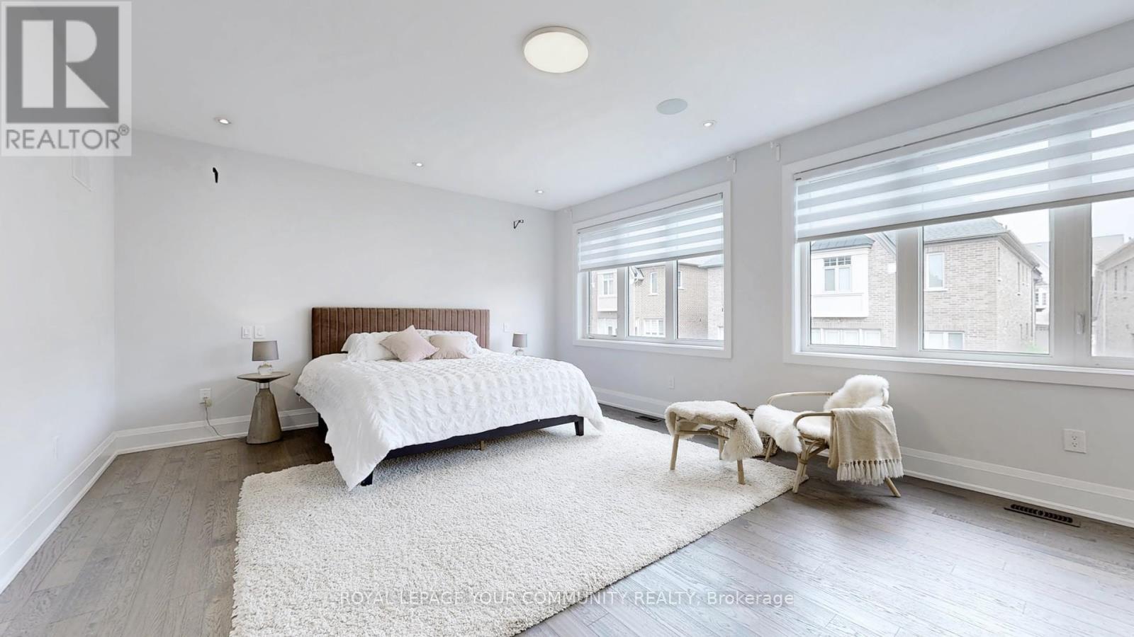 












32 CONGER STREET

,
Vaughan,




Ontario
L6A1S2

