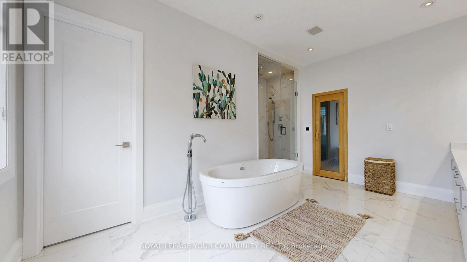 












32 CONGER STREET

,
Vaughan,




Ontario
L6A1S2

