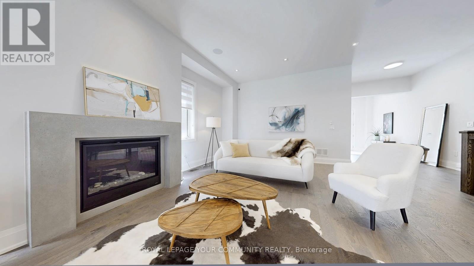 












32 CONGER STREET

,
Vaughan,




Ontario
L6A1S2

