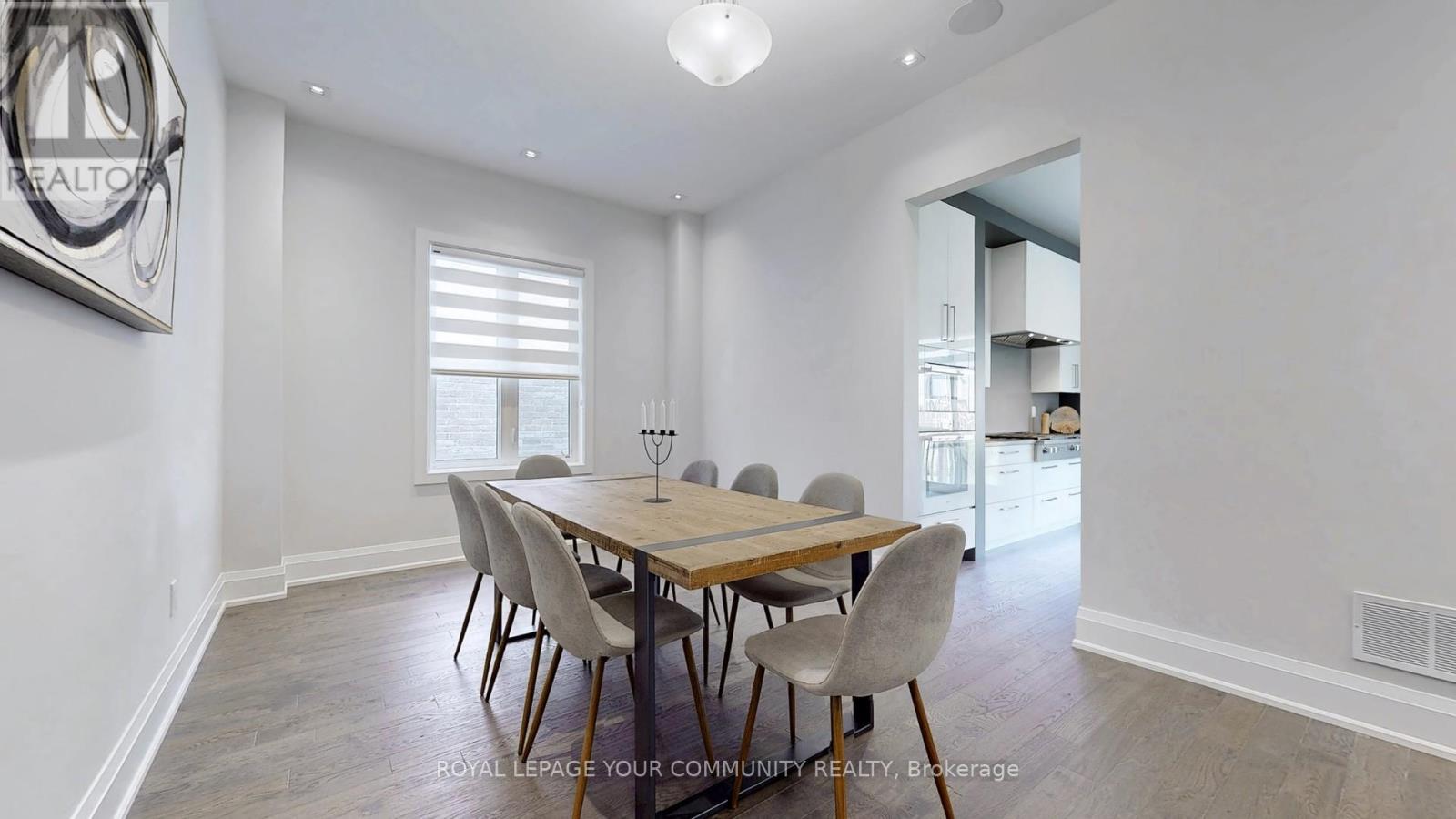 












32 CONGER STREET

,
Vaughan,




Ontario
L6A1S2

