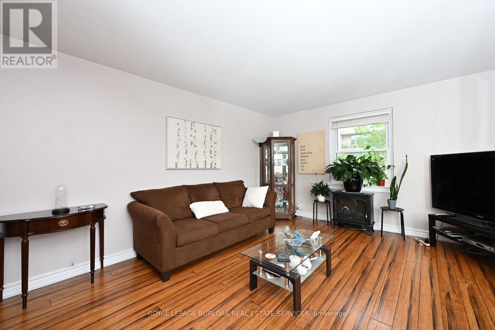 












22 - 1349 LAKESHORE ROAD

,
Burlington,




Ontario
L7S1B1

