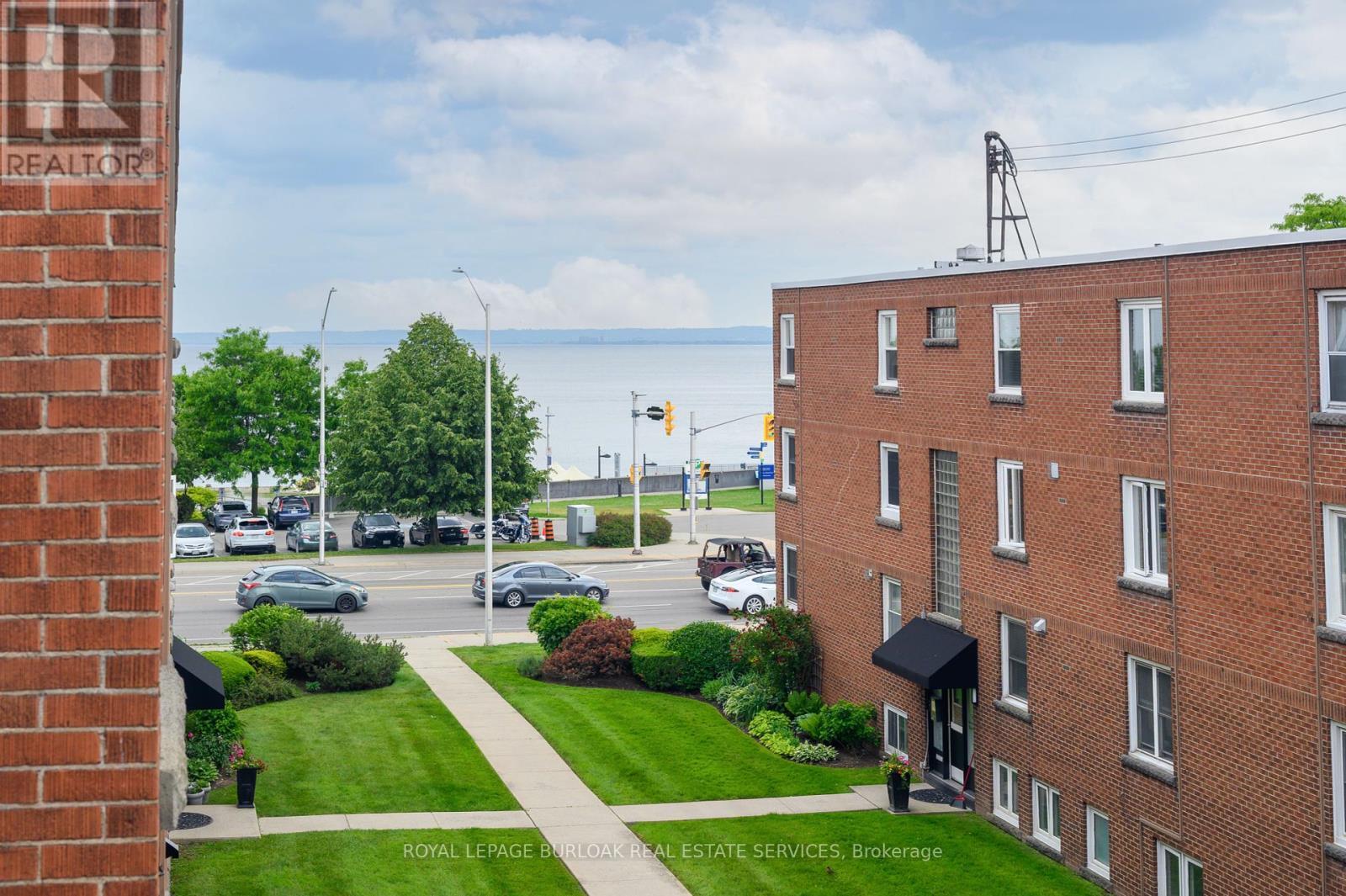 












22 - 1349 LAKESHORE ROAD

,
Burlington,




Ontario
L7S1B1

