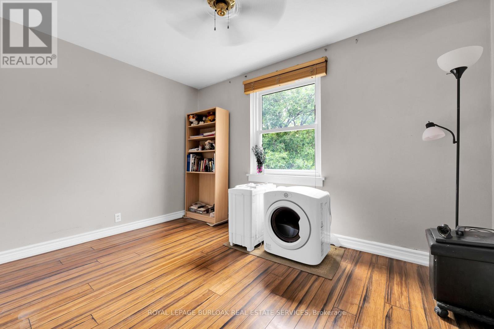 












22 - 1349 LAKESHORE ROAD

,
Burlington,




Ontario
L7S1B1

