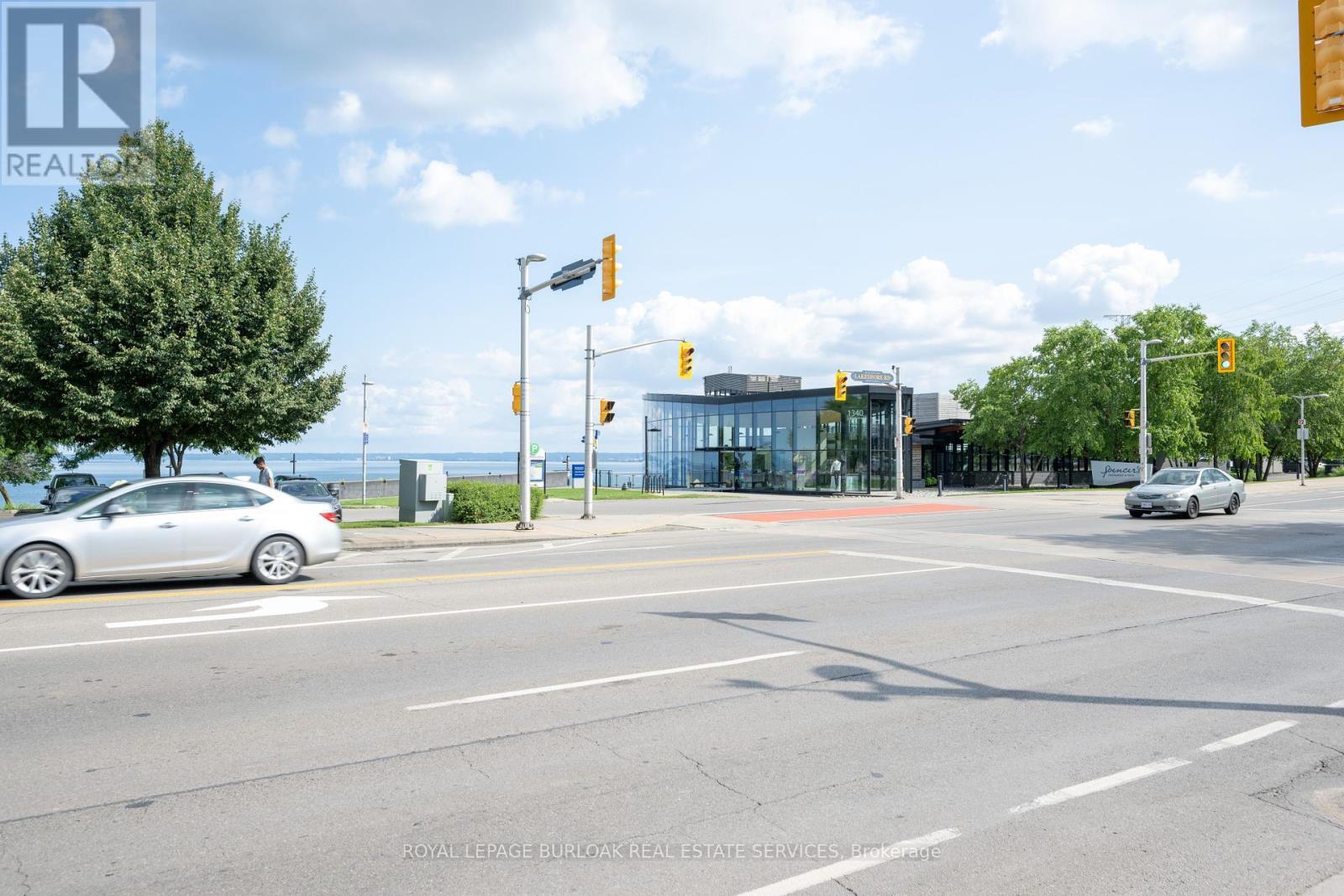 












22 - 1349 LAKESHORE ROAD

,
Burlington,




Ontario
L7S1B1

