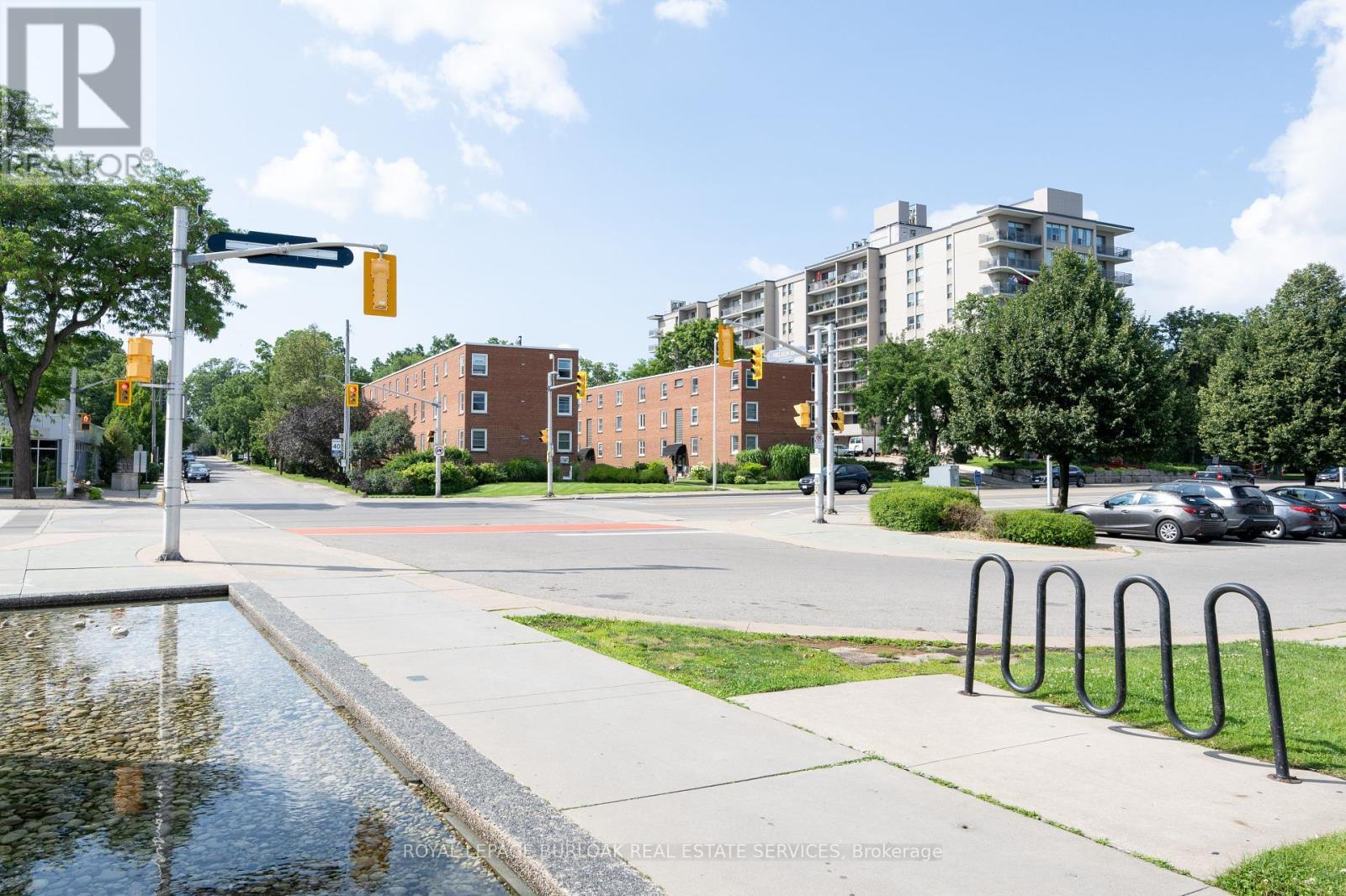 












22 - 1349 LAKESHORE ROAD

,
Burlington,




Ontario
L7S1B1

