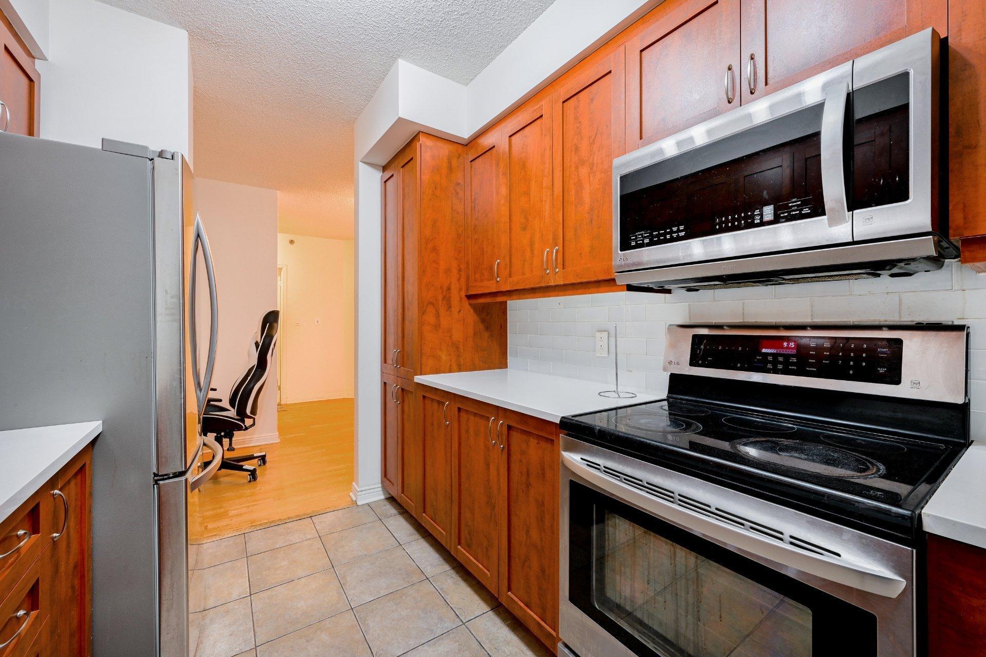 









551


Rue de la Montagne

, 208,
Montréal (Ville-Marie),




QC
H3C6S4

