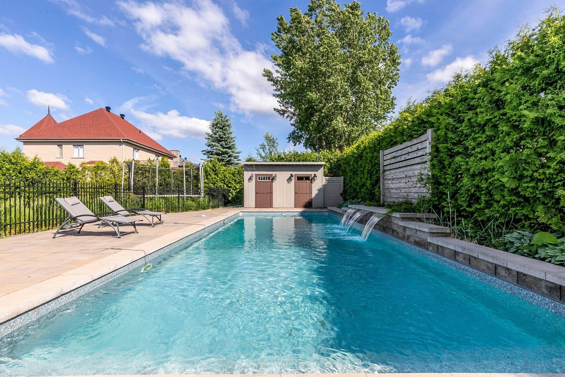 









3920


Rue Leningrad

,
Brossard,




QC
J4Y3J6

