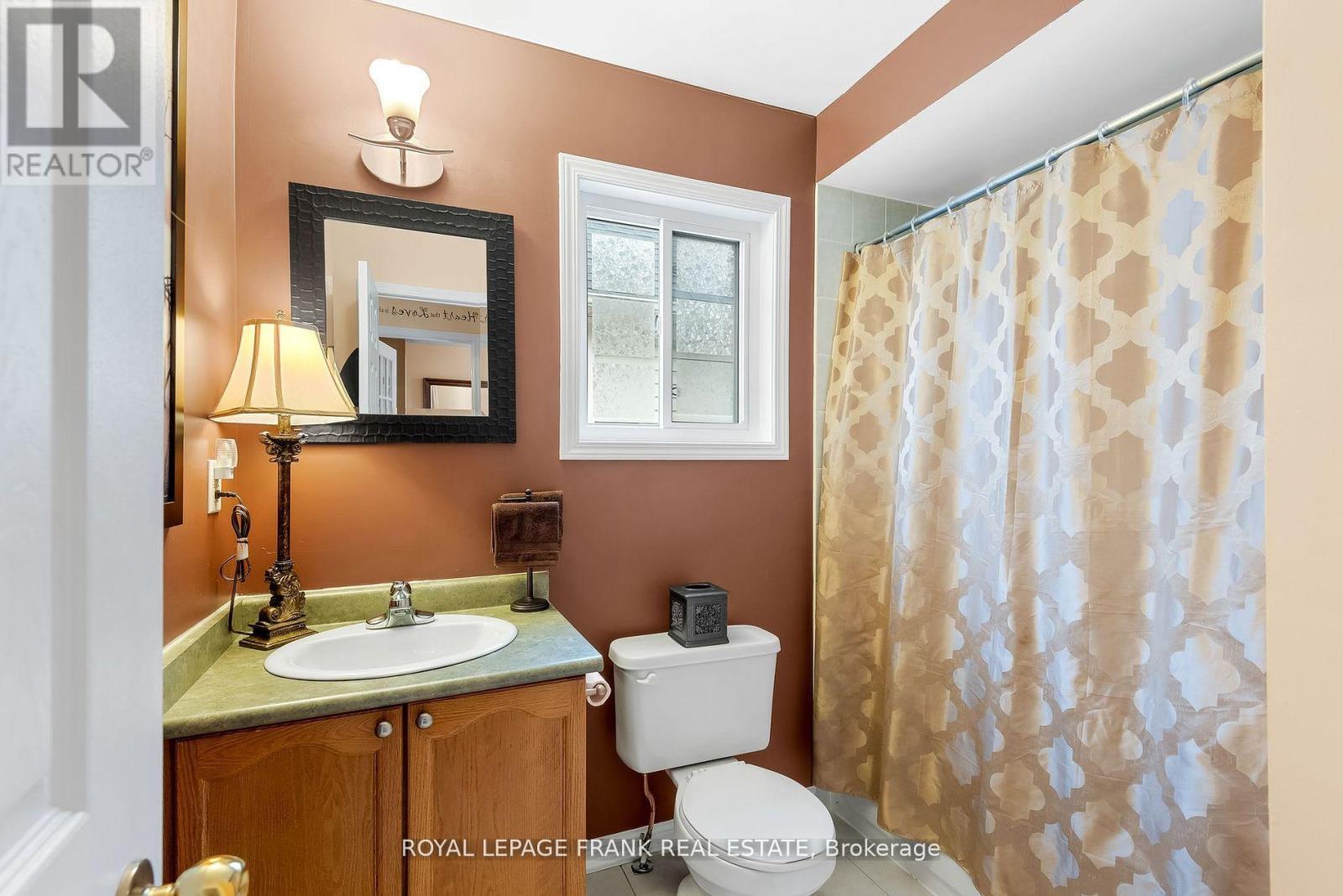 












42 CHILDS COURT

,
Clarington (Bowmanville),




Ontario
L1C5P2

