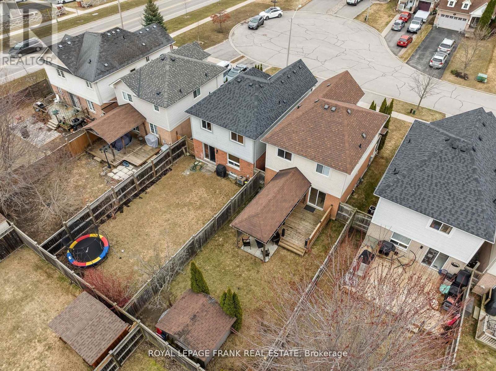 












42 CHILDS COURT

,
Clarington (Bowmanville),




Ontario
L1C5P2

