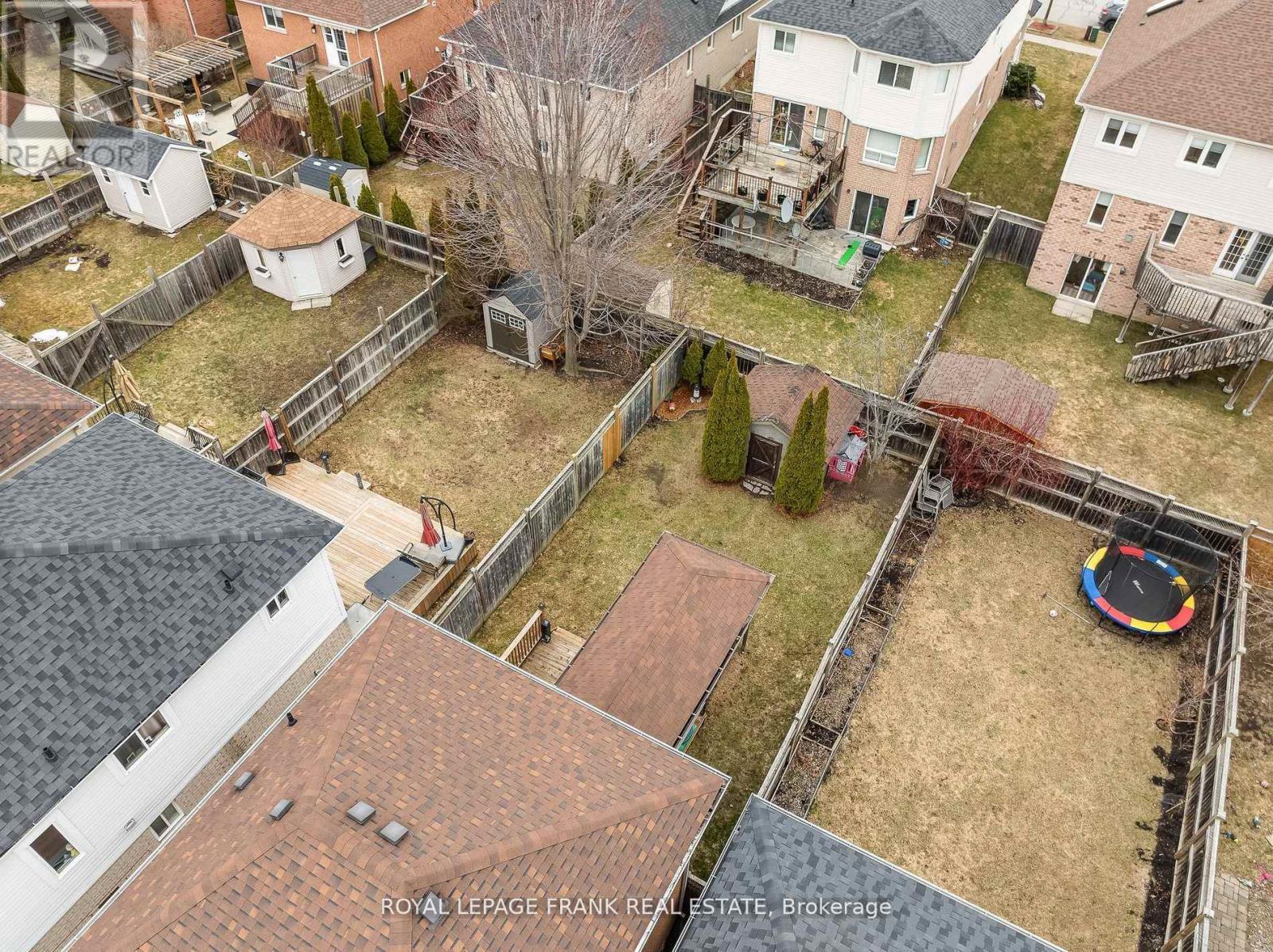 












42 CHILDS COURT

,
Clarington (Bowmanville),




Ontario
L1C5P2

