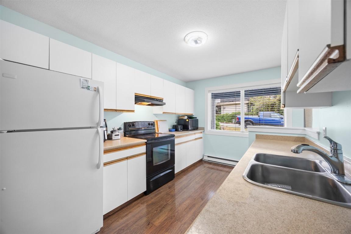 









126


Verna

Court,
Kelowna,




BC
V1Y 5M3


