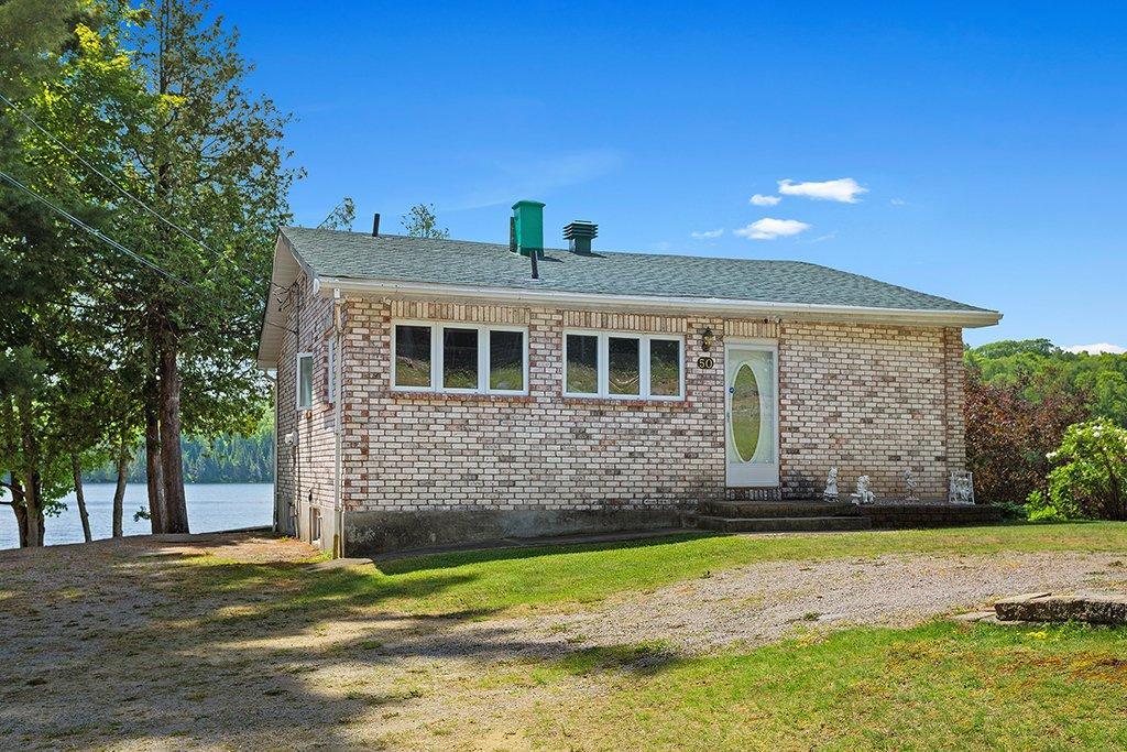 









50


Ch. du Lac-Cassel

,
Low,




QC
J0X2C0

