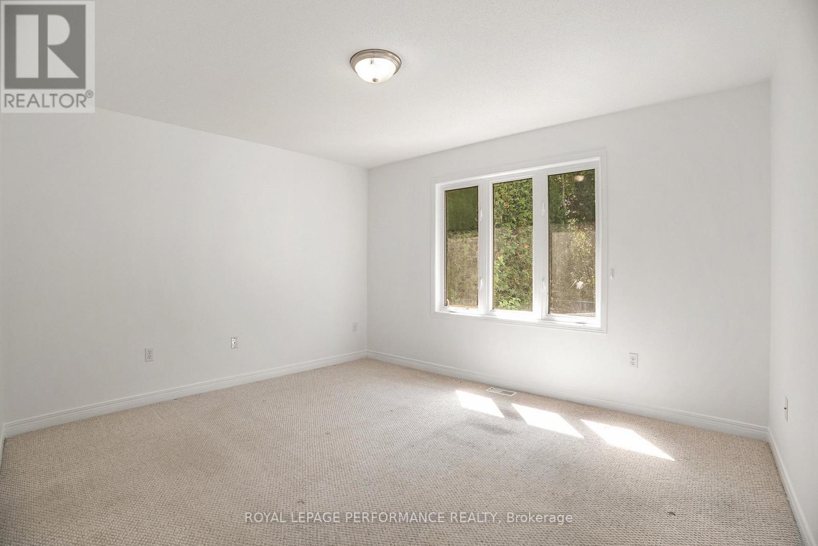 












129 BEAUMONT AVENUE

,
Clarence-Rockland,




Ontario
K4K1R7

