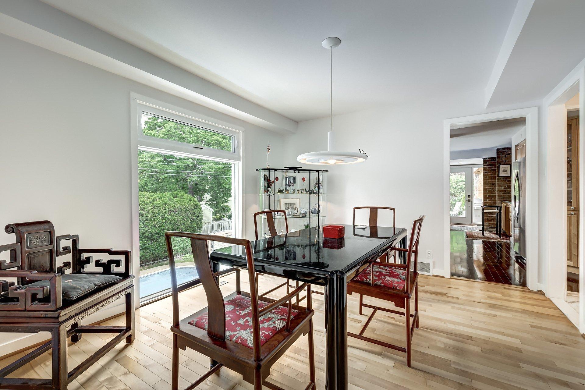 









19


Place Harrow

,
Beaconsfield,




QC
H9W5C7


