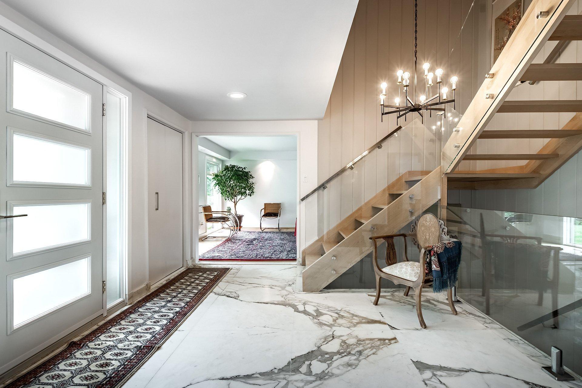









19


Place Harrow

,
Beaconsfield,




QC
H9W5C7

