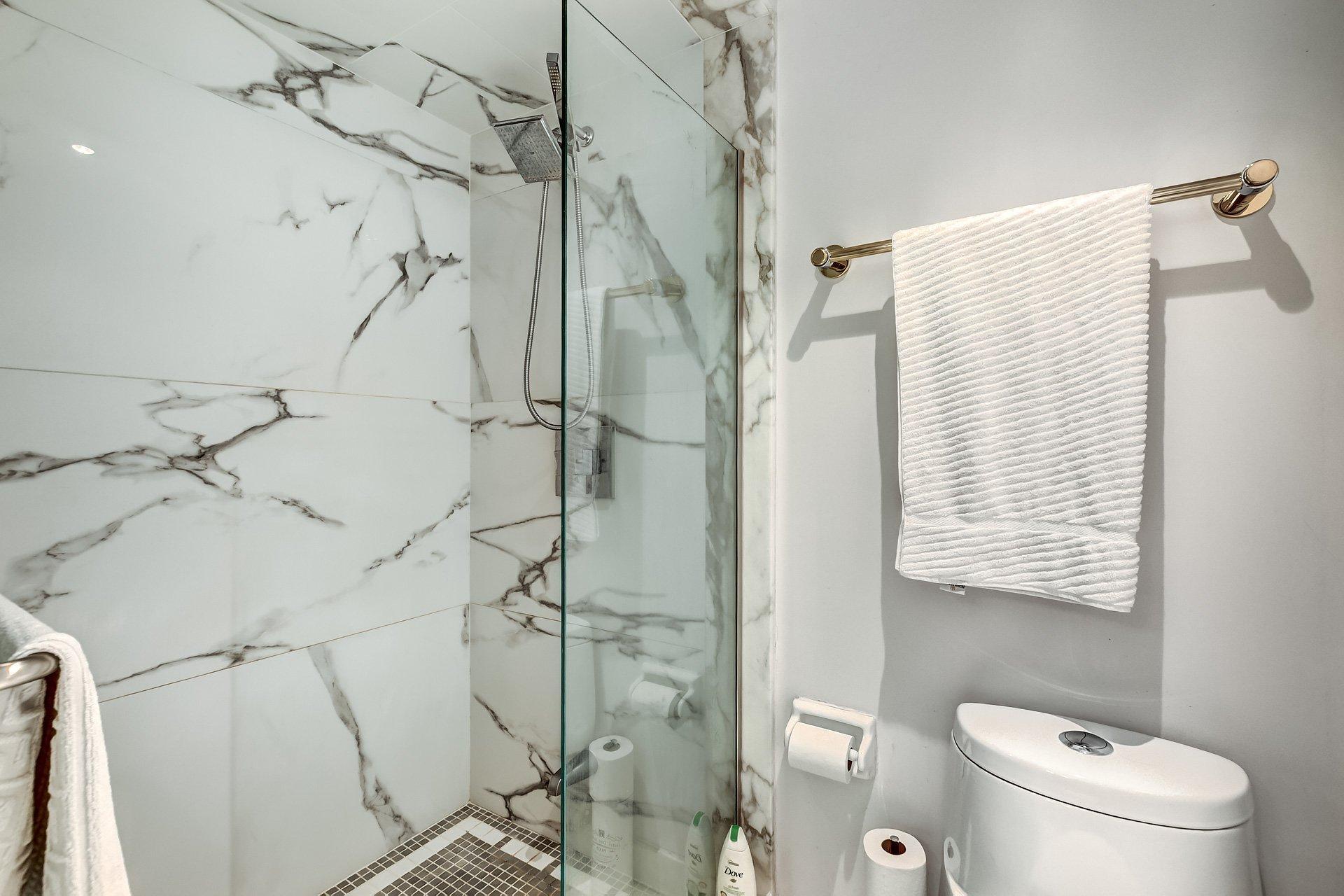 









19


Place Harrow

,
Beaconsfield,




QC
H9W5C7

