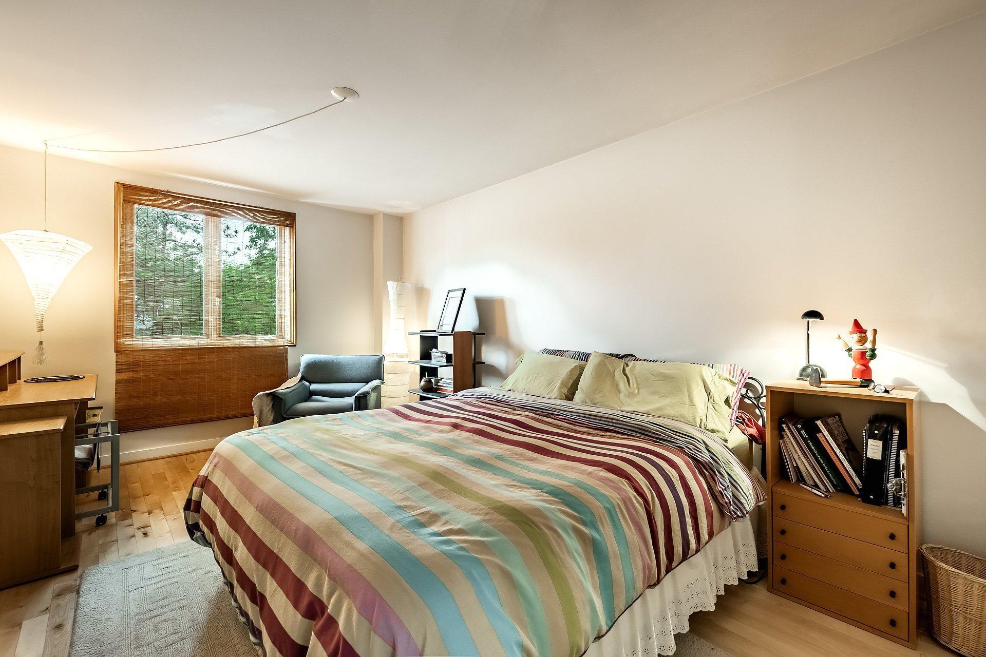 









19


Place Harrow

,
Beaconsfield,




QC
H9W5C7

