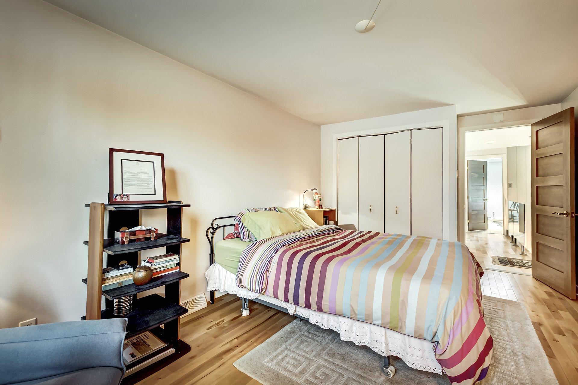 









19


Place Harrow

,
Beaconsfield,




QC
H9W5C7

