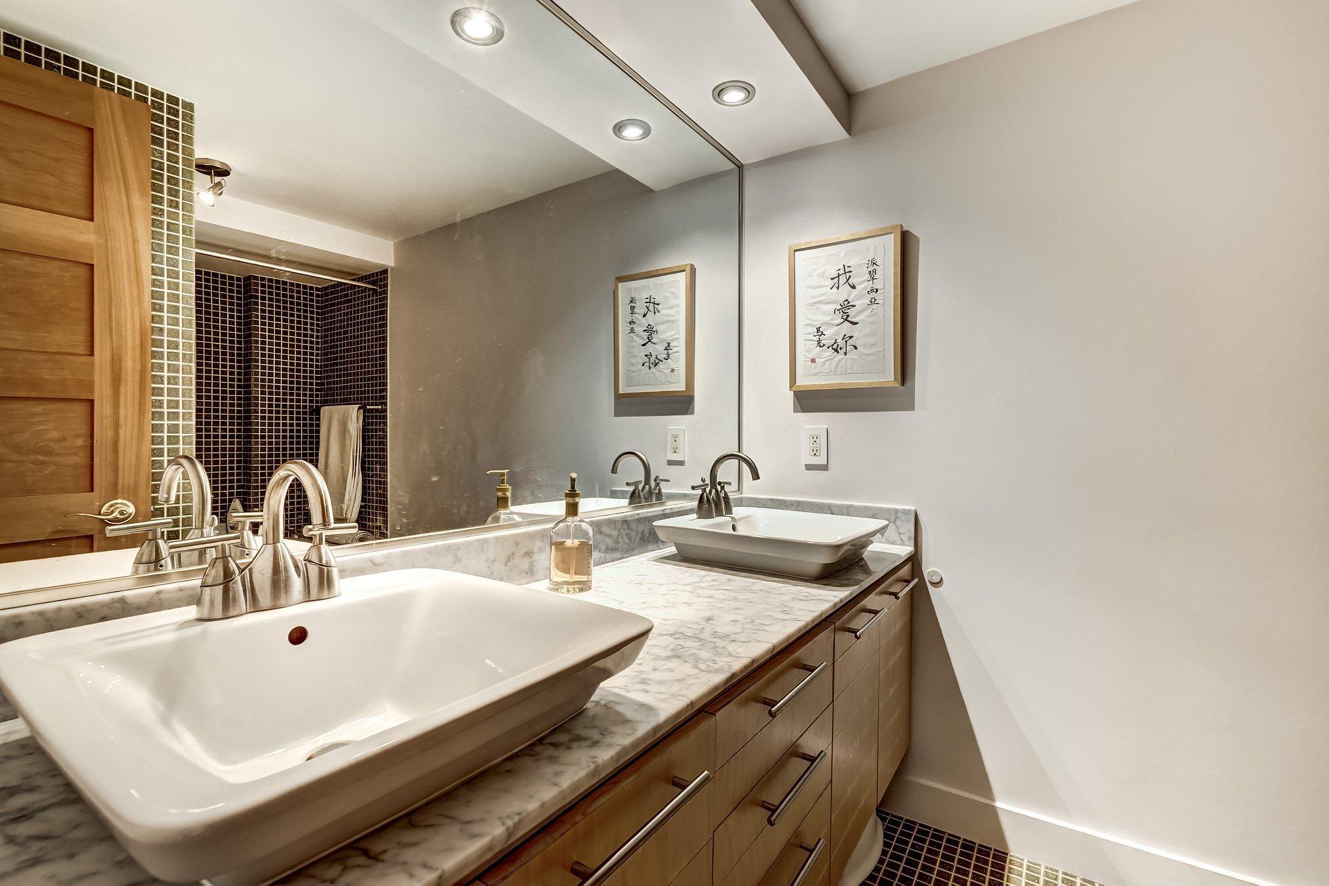 









19


Place Harrow

,
Beaconsfield,




QC
H9W5C7

