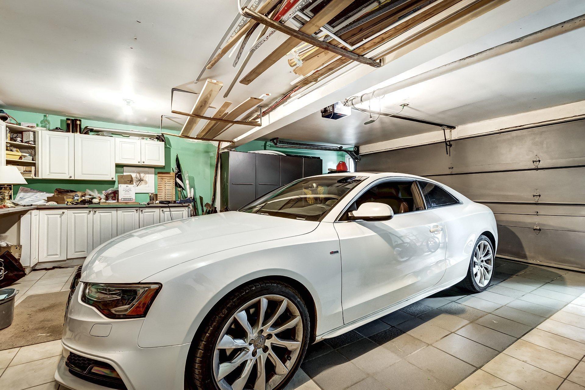 









19


Place Harrow

,
Beaconsfield,




QC
H9W5C7

