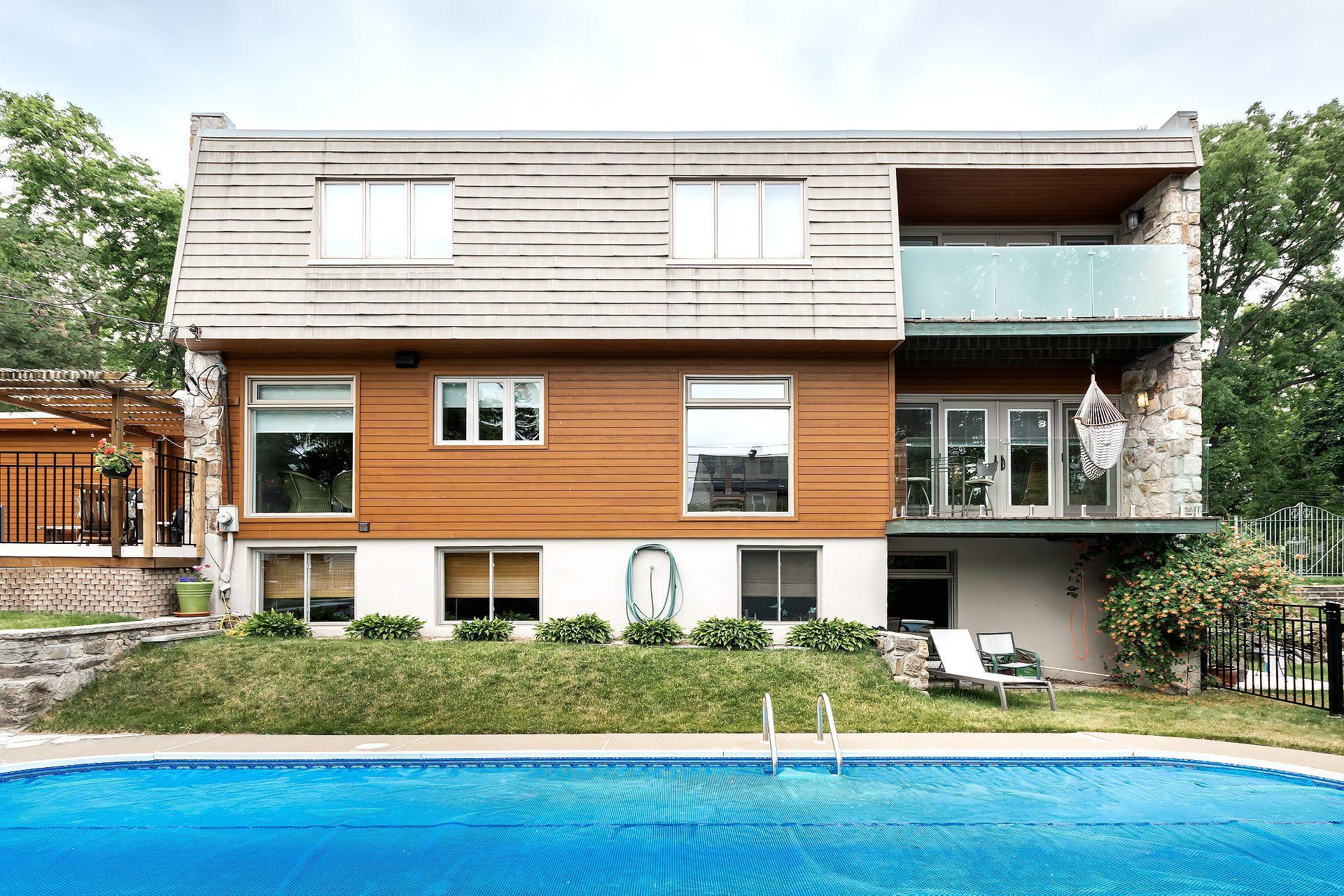 









19


Place Harrow

,
Beaconsfield,




QC
H9W5C7


