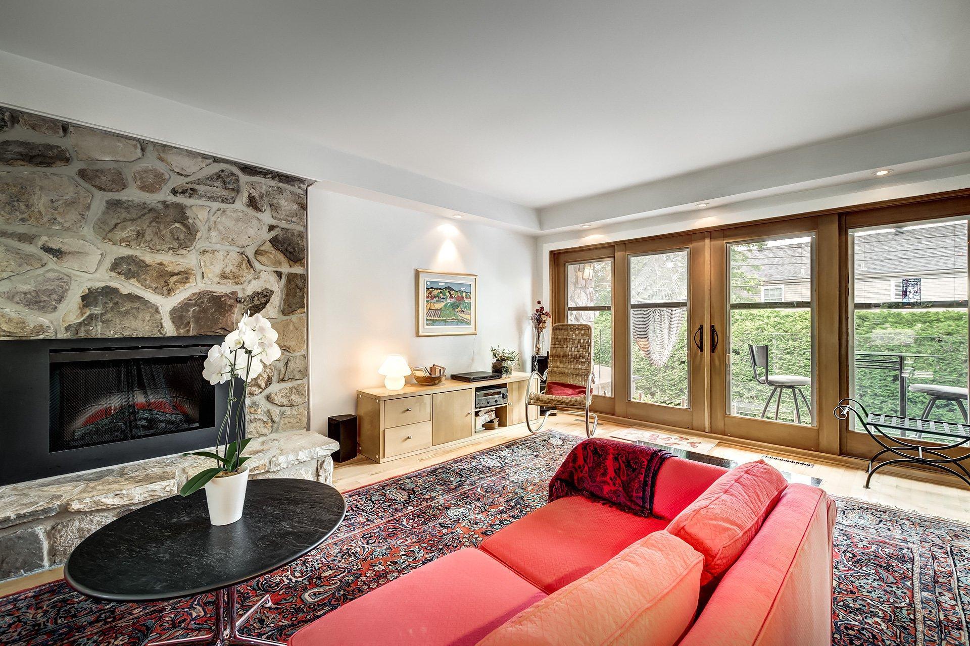 









19


Place Harrow

,
Beaconsfield,




QC
H9W5C7

