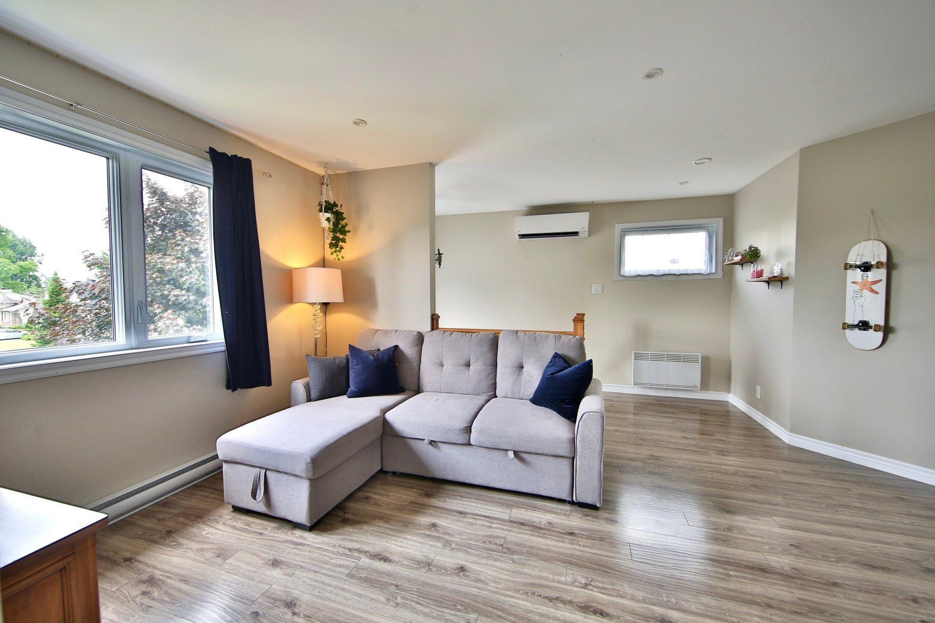 









55


Place Massey

,
Saint-Bruno-de-Montarville,




QC
J3V1A2

