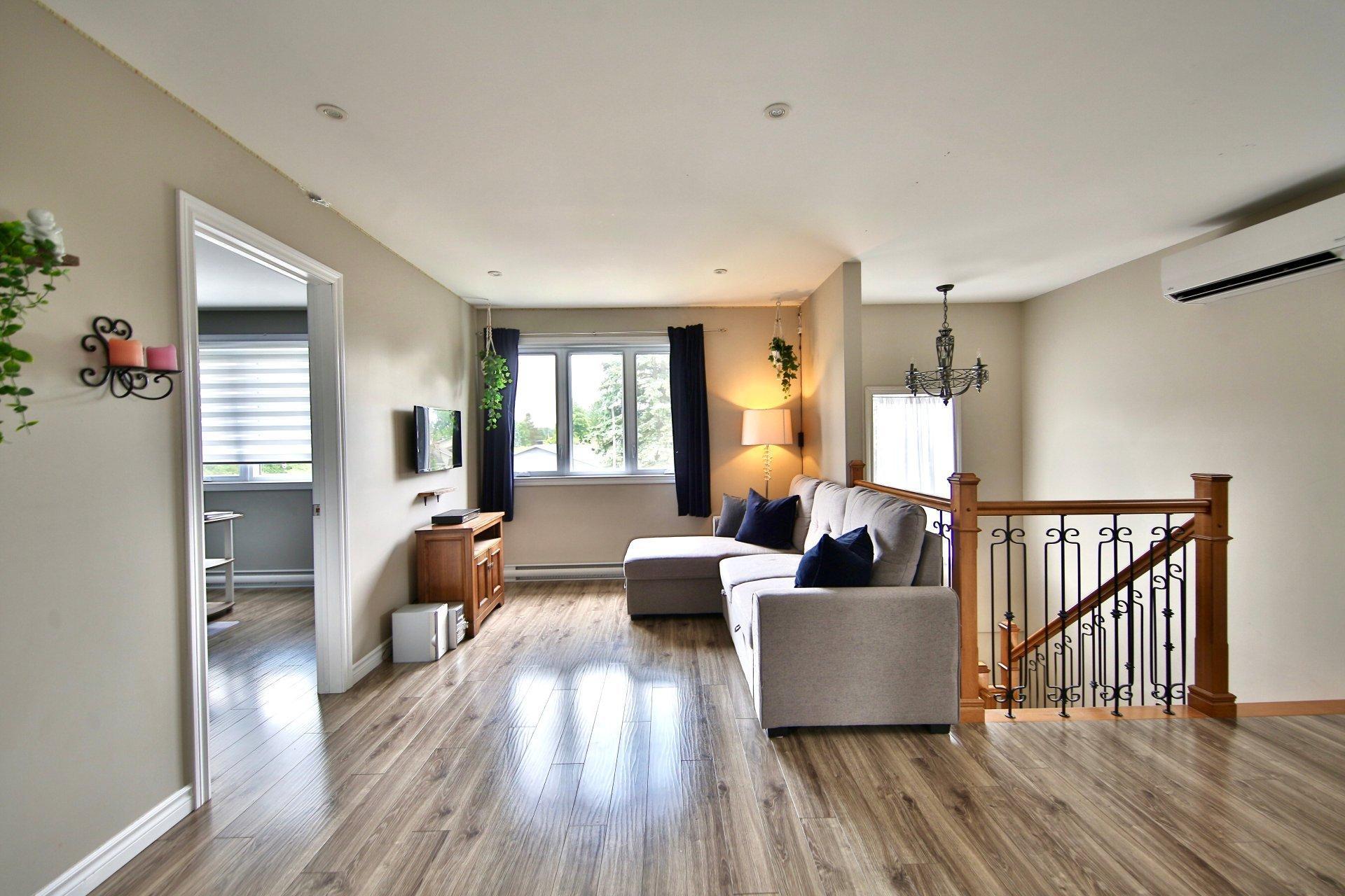 









55


Place Massey

,
Saint-Bruno-de-Montarville,




QC
J3V1A2

