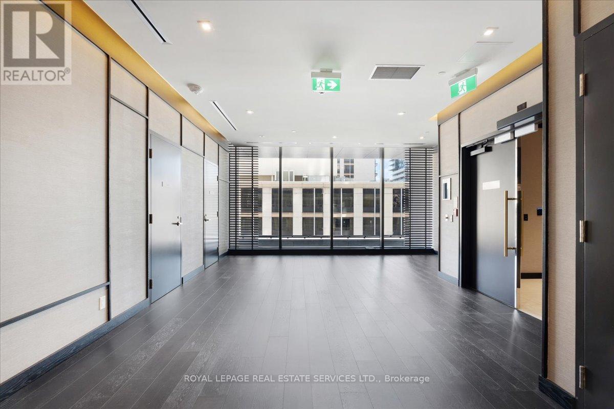 












911 - 501 YONGE STREET

,
Toronto,




Ontario
M4Y0G8

