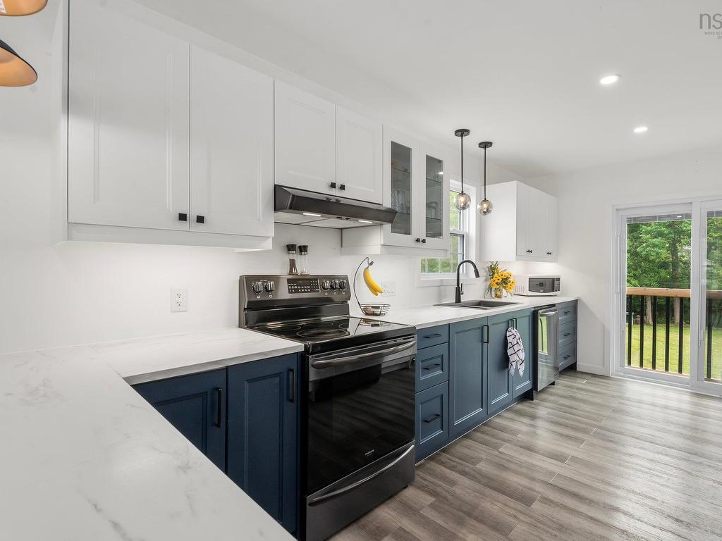 












4866 Highway 1

,
Three Mile Plains,




NS
B0N 2T0

