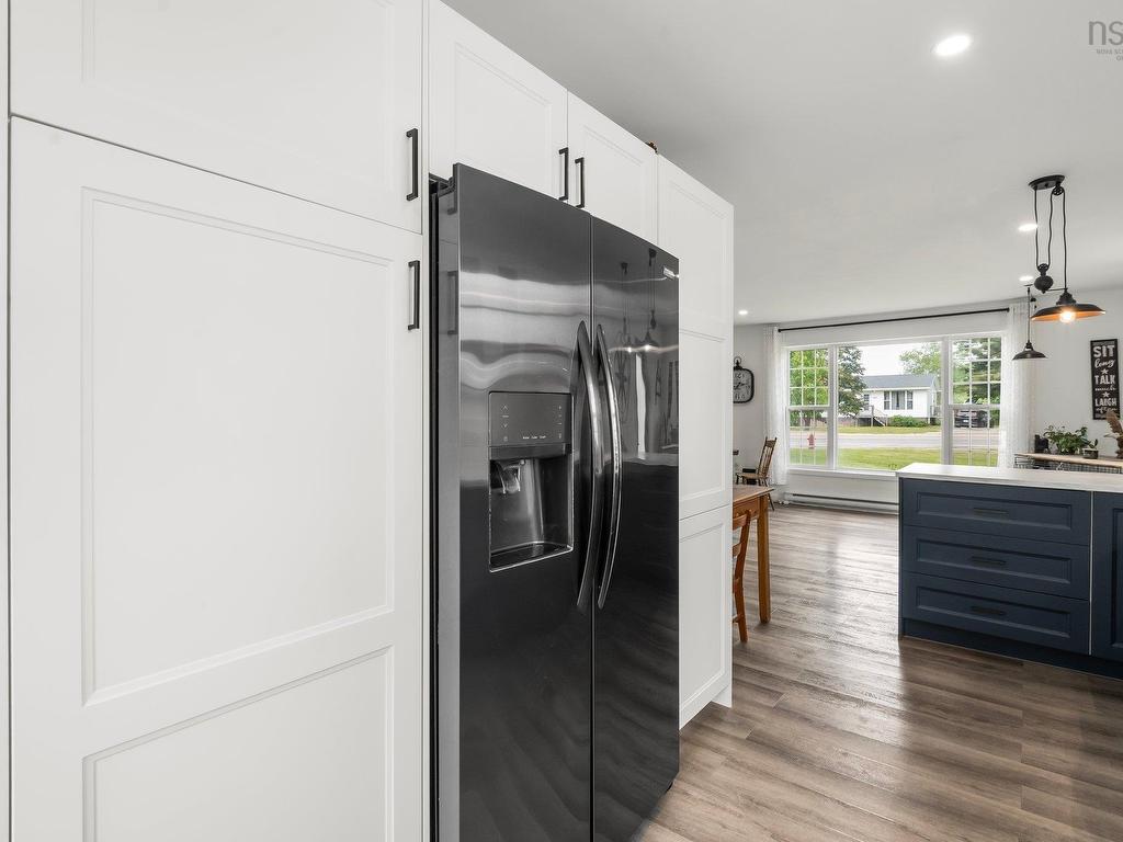 












4866 Highway 1

,
Three Mile Plains,




NS
B0N 2T0

