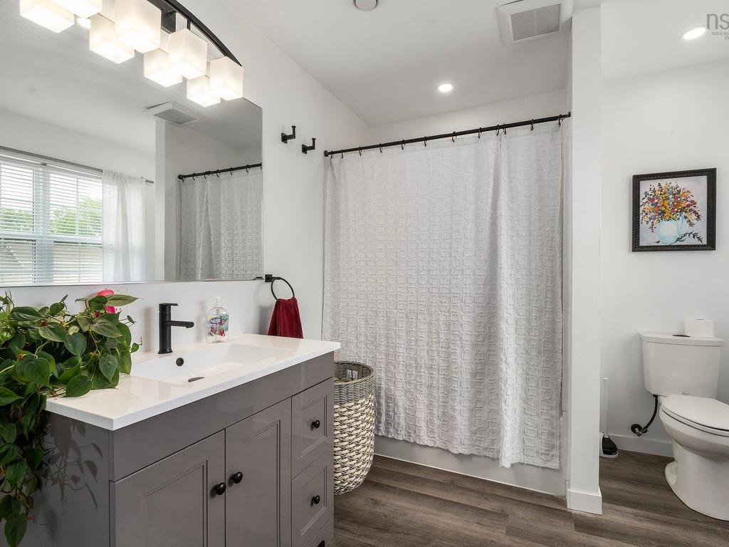 












4866 Highway 1

,
Three Mile Plains,




NS
B0N 2T0

