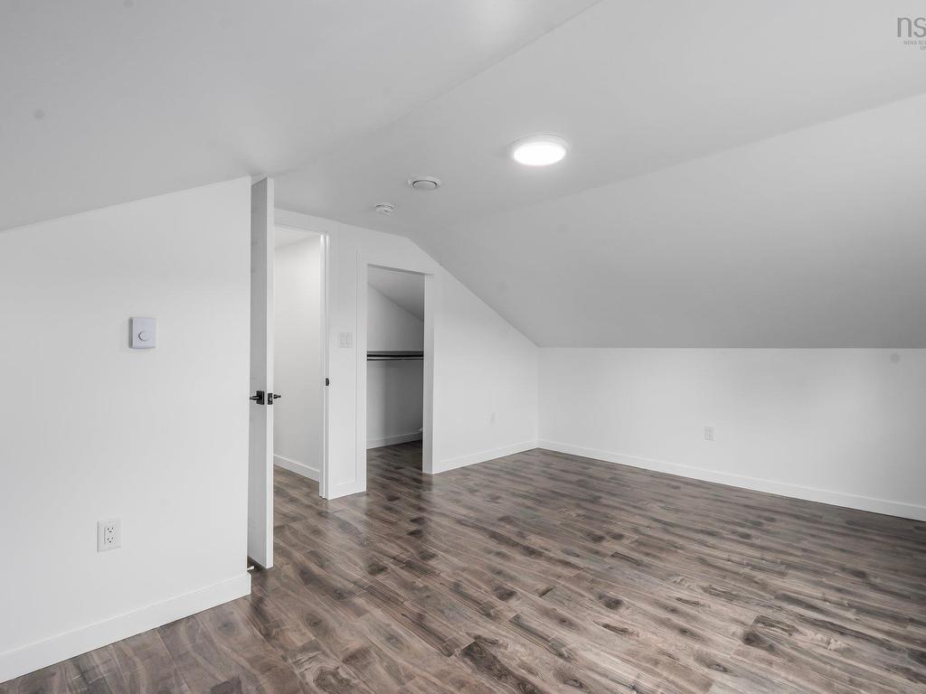 












4866 Highway 1

,
Three Mile Plains,




NS
B0N 2T0

