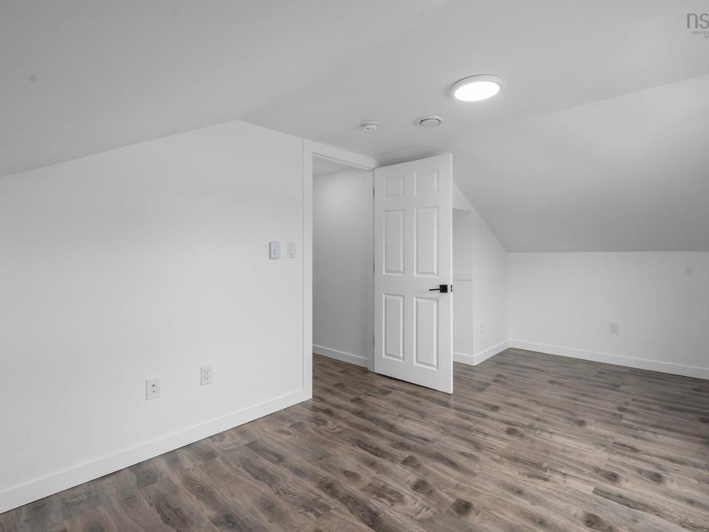 












4866 Highway 1

,
Three Mile Plains,




NS
B0N 2T0

