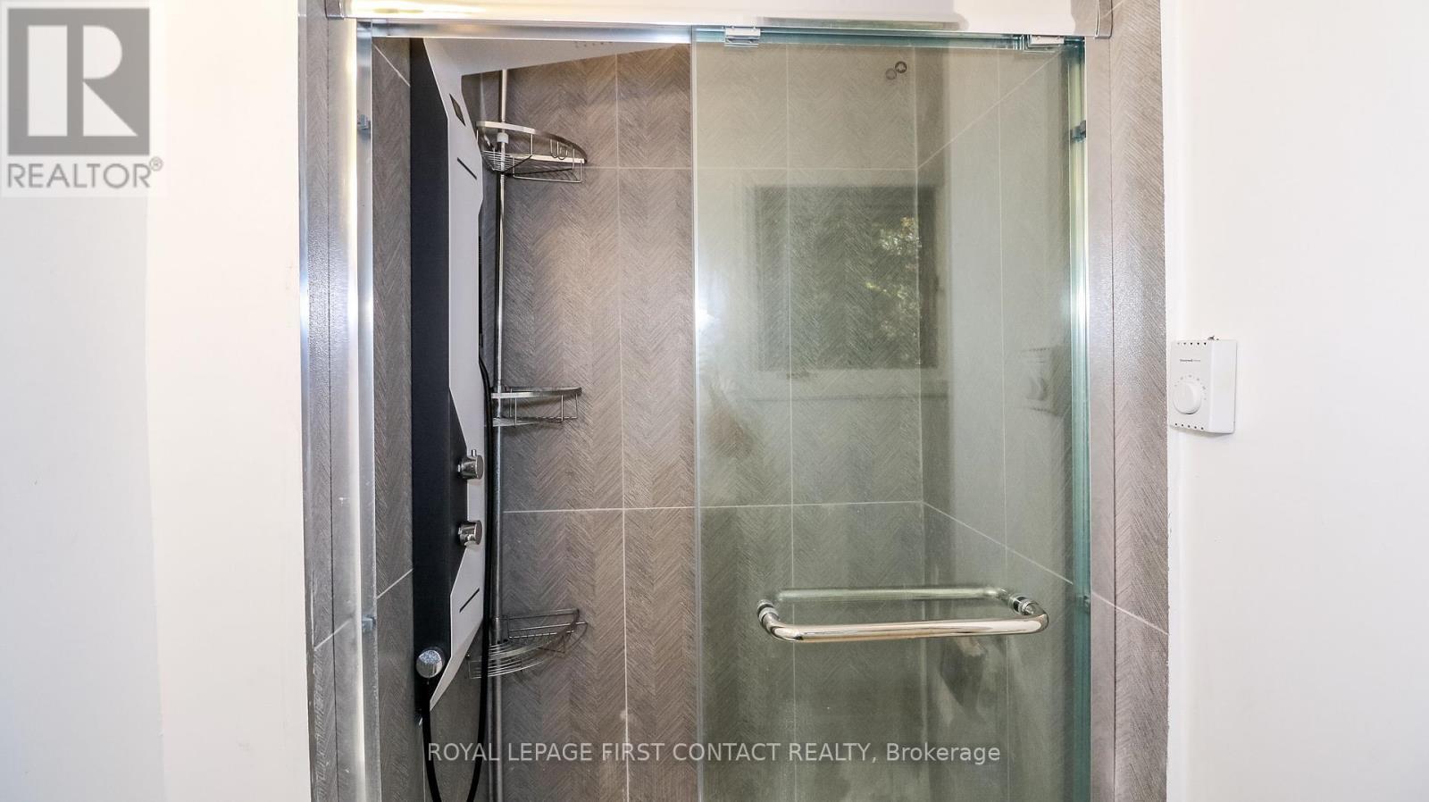 












18 KENNEDY DRIVE

,
Kawartha Lakes,




Ontario
K0M1N0

