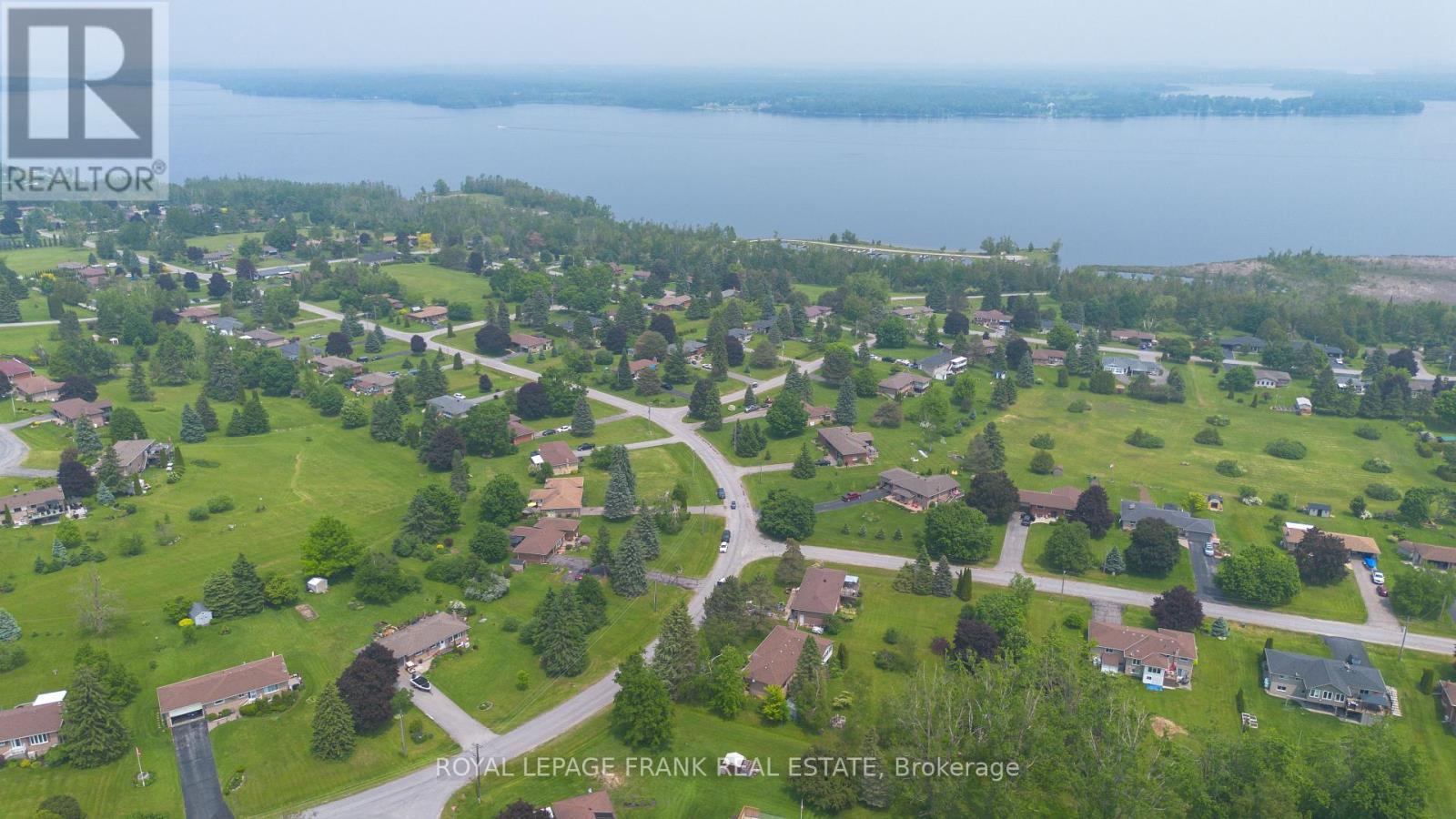 












383 OLD SURREY LANE

,
Kawartha Lakes (Bobcaygeon),




Ontario
K0M1A0

