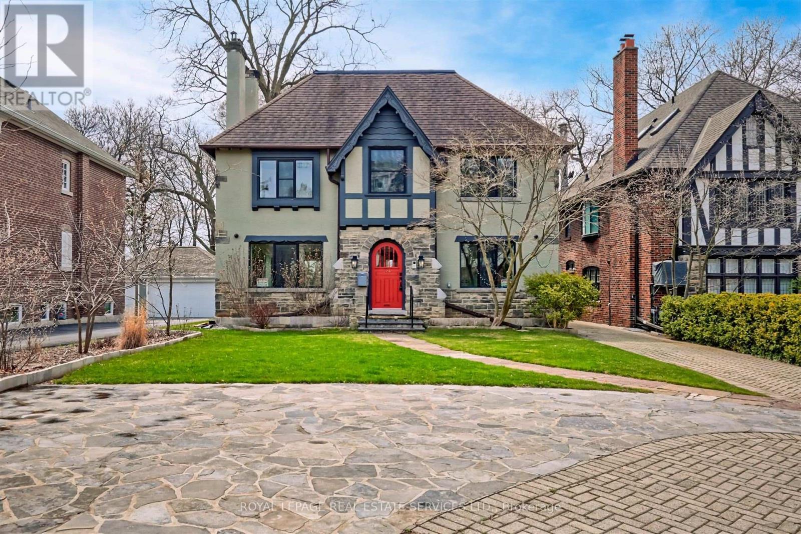












324 RIVERSIDE DRIVE

,
Toronto,




Ontario
M6S4B2

