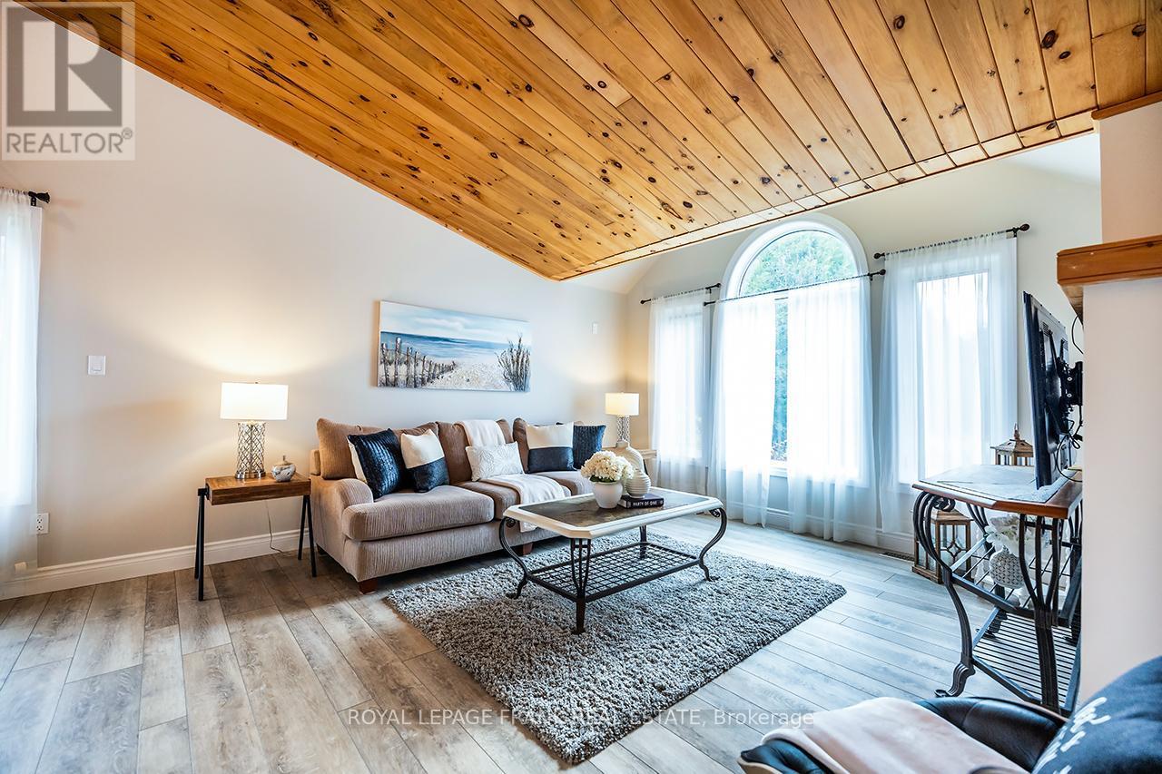 












25 SHELLEY DRIVE

,
Kawartha Lakes (Little Britain),




Ontario
K0M2C0

