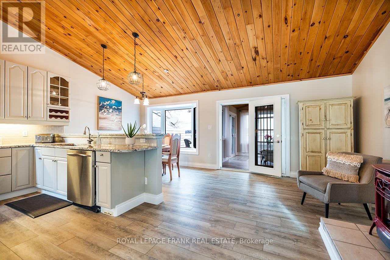 












25 SHELLEY DRIVE

,
Kawartha Lakes (Little Britain),




Ontario
K0M2C0


