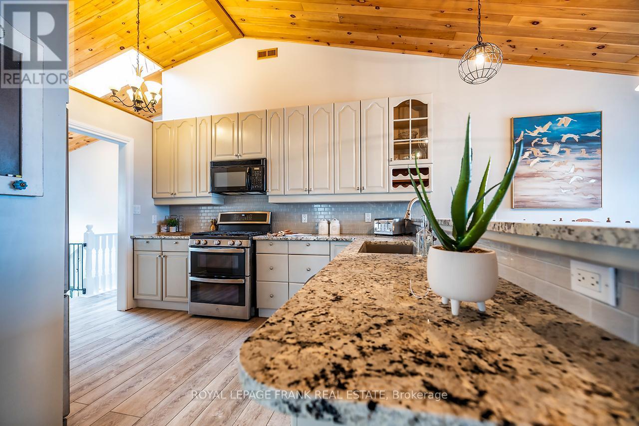 












25 SHELLEY DRIVE

,
Kawartha Lakes (Little Britain),




Ontario
K0M2C0

