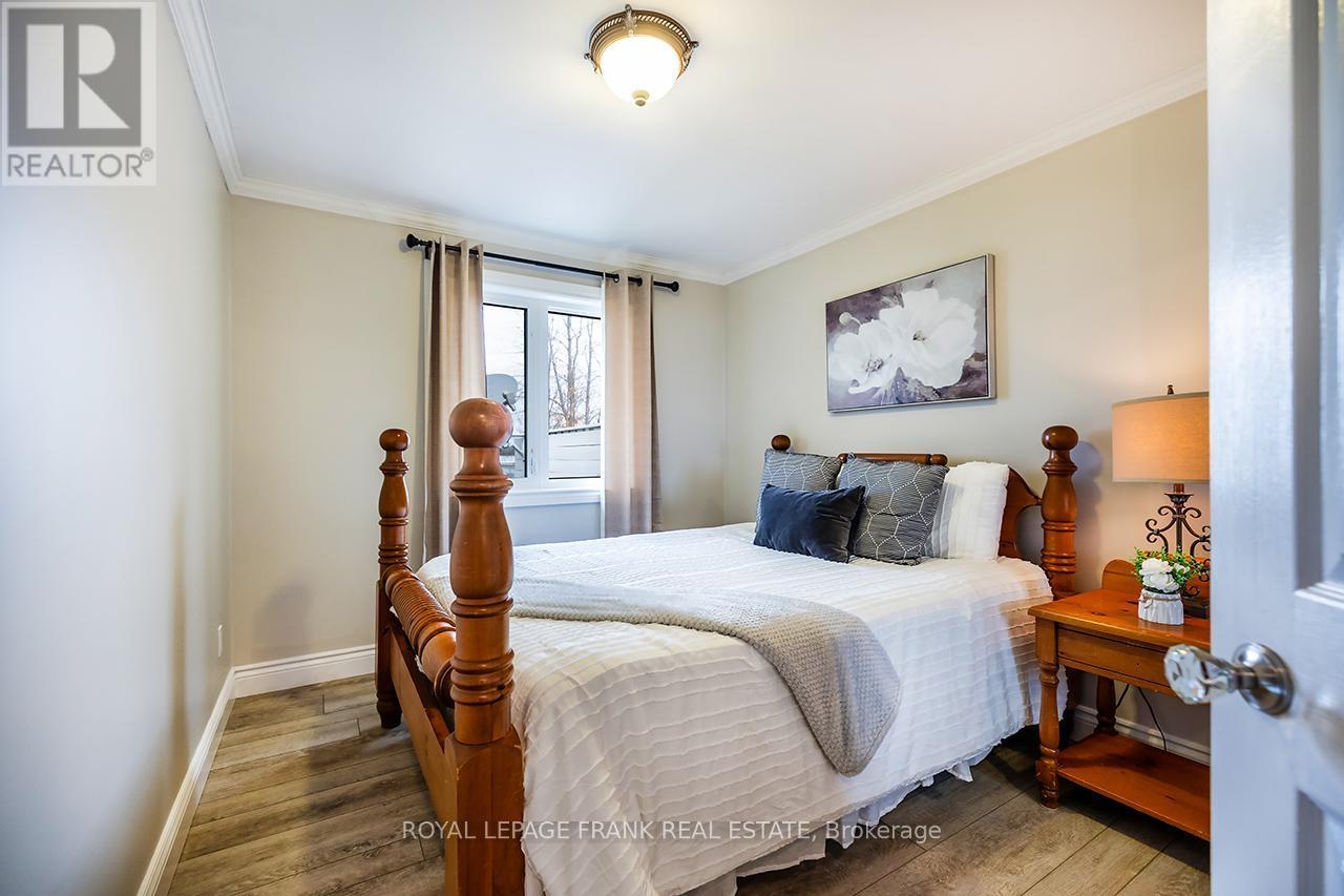 












25 SHELLEY DRIVE

,
Kawartha Lakes (Little Britain),




Ontario
K0M2C0

