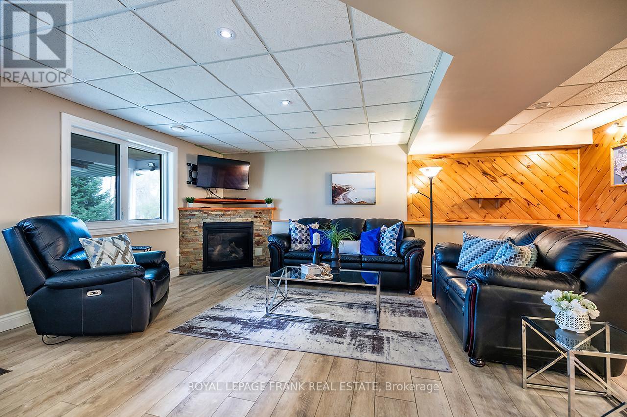 












25 SHELLEY DRIVE

,
Kawartha Lakes (Little Britain),




Ontario
K0M2C0

