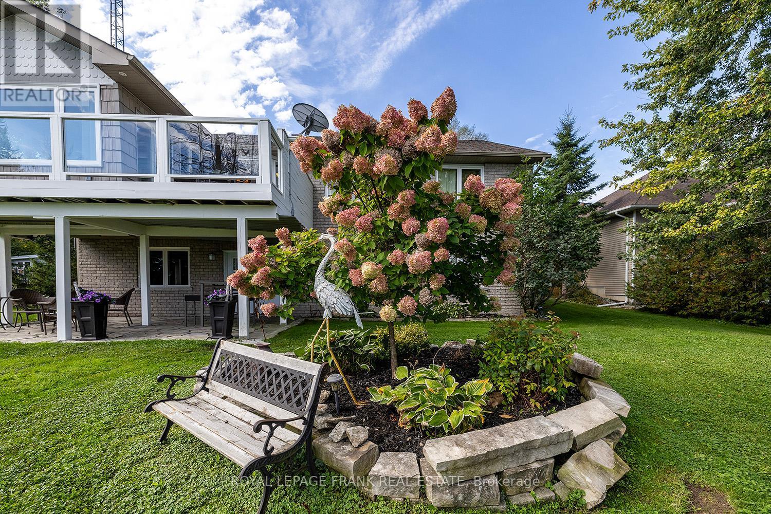 












25 SHELLEY DRIVE

,
Kawartha Lakes (Little Britain),




Ontario
K0M2C0

