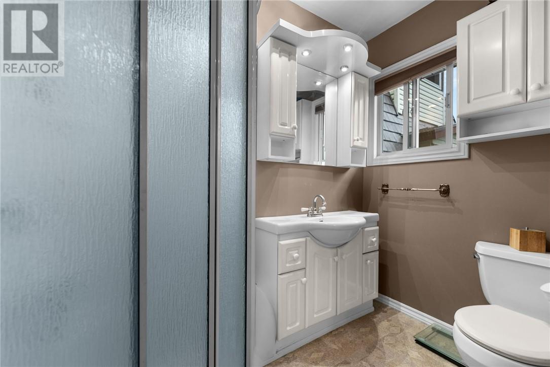












439 Twin Bay Road

,
Estaire,




Ontario
P3E4N1

