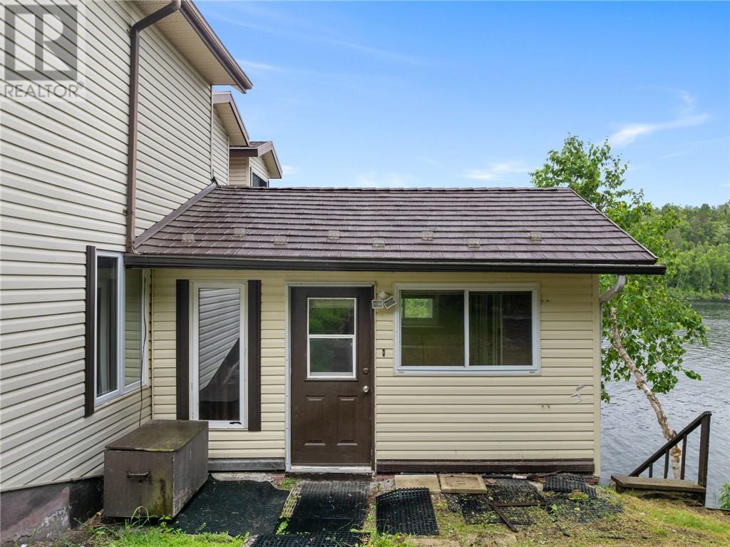 












439 Twin Bay Road

,
Estaire,




Ontario
P3E4N1


