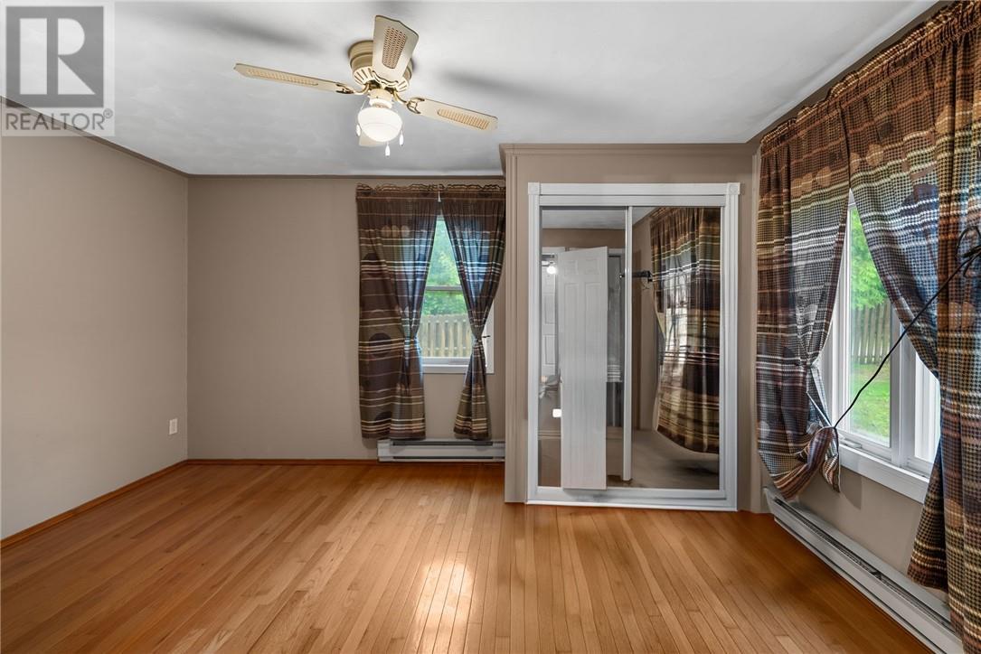 












439 Twin Bay Road

,
Estaire,




Ontario
P3E4N1

