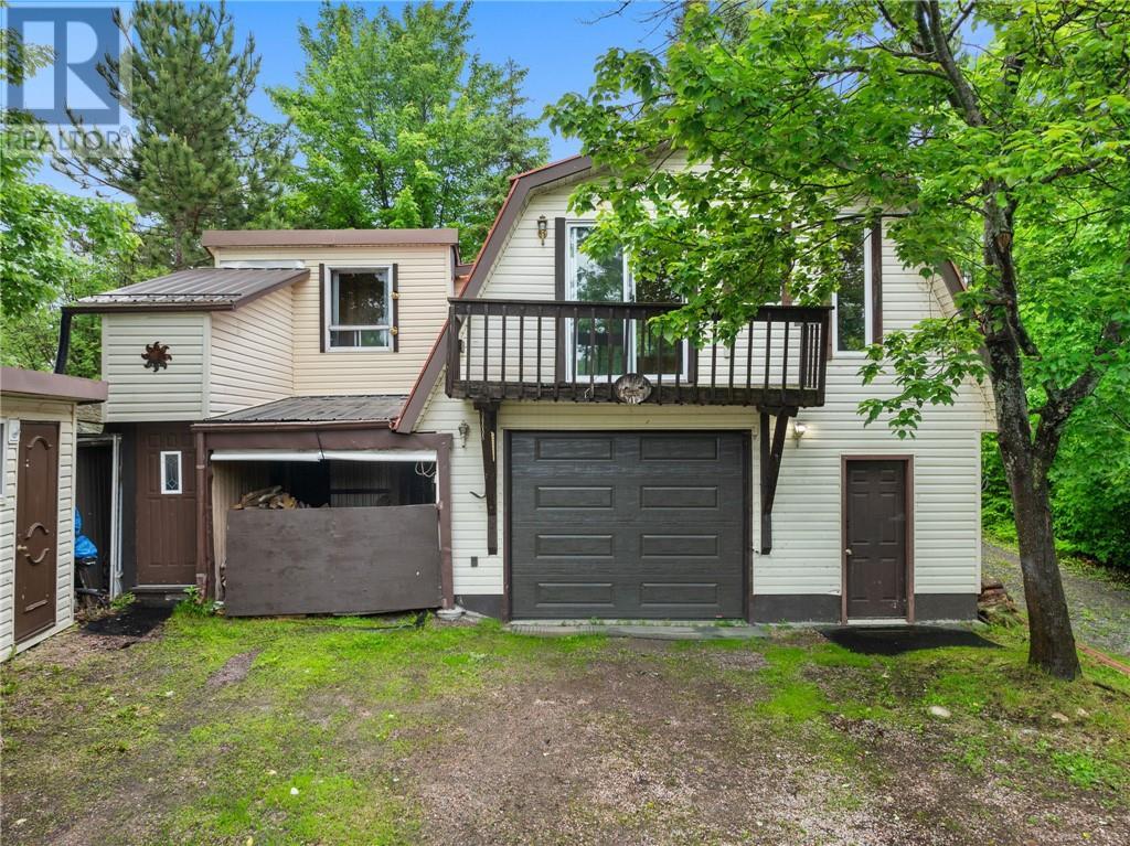












439 Twin Bay Road

,
Estaire,




Ontario
P3E4N1

