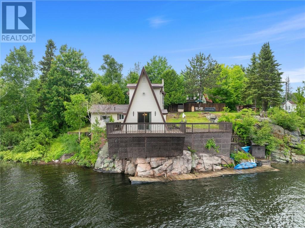 












439 Twin Bay Road

,
Estaire,




Ontario
P3E4N1


