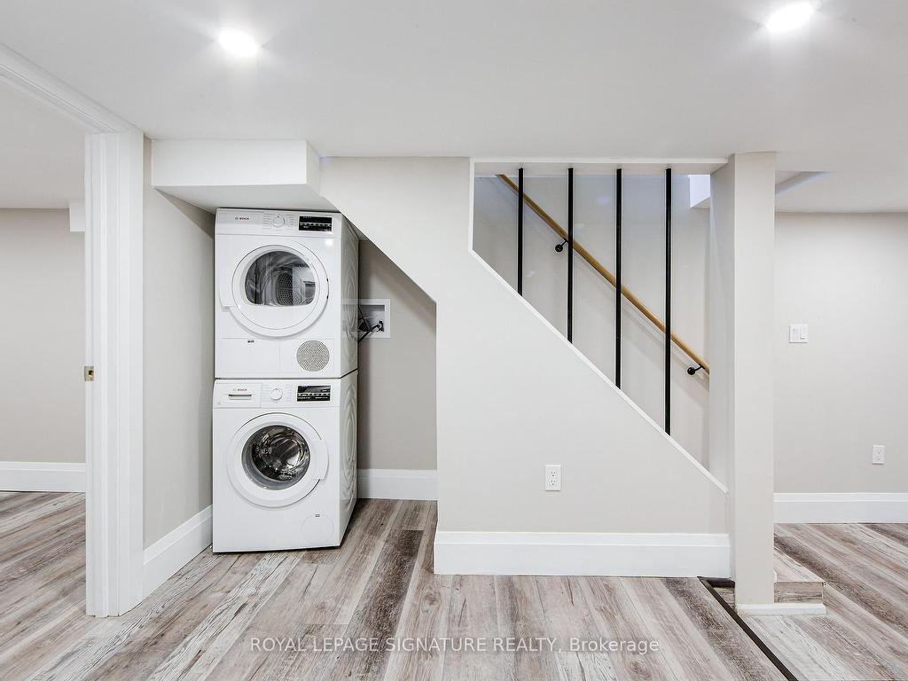 









19


Schell

Avenue,
Toronto,




ON
M6E 2S7

