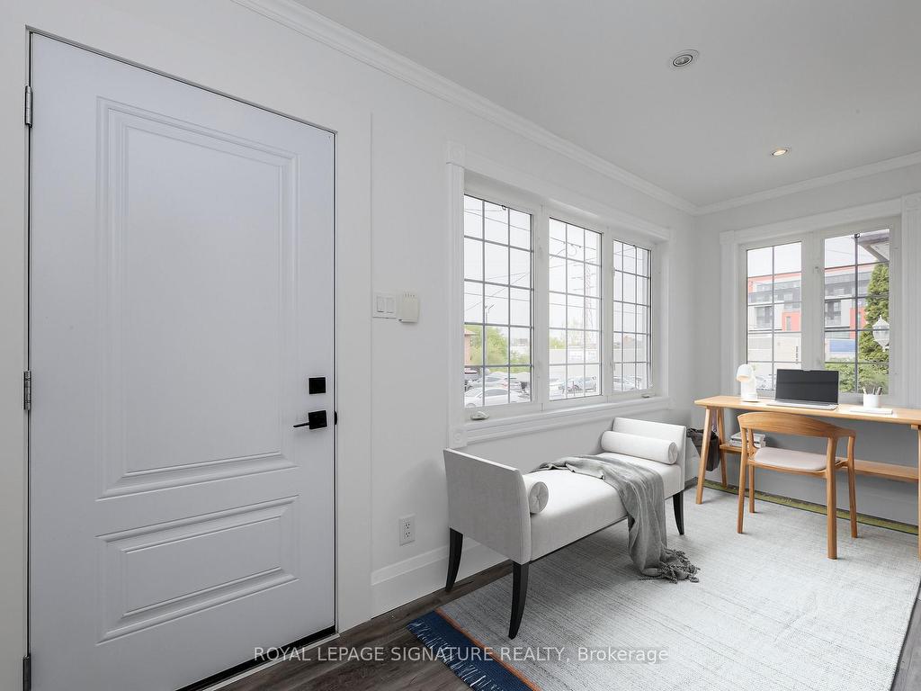 









19


Schell

Avenue,
Toronto,




ON
M6E 2S7

